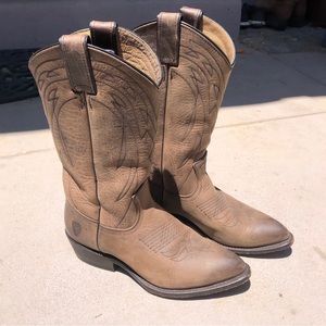 Frye Billy pull on cowboy boots